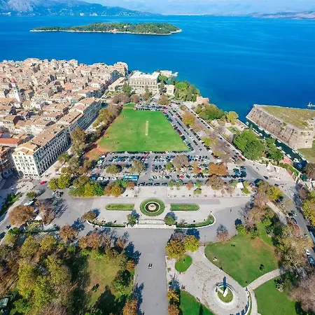 아파트 Michael Alepou