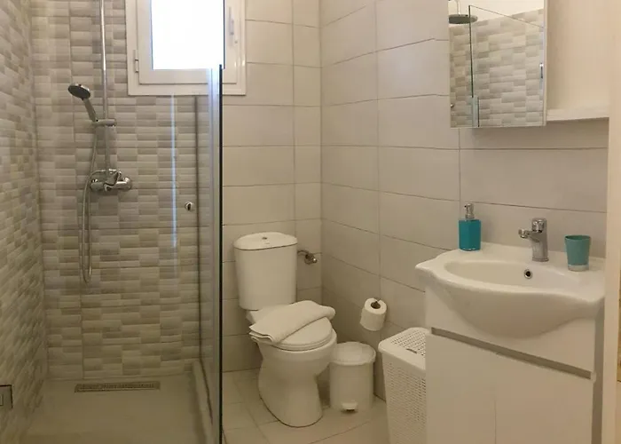 Michael شقة Alepou